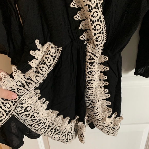 3 for $20 || Black and White V Neck Romper - Picture 2 of 2